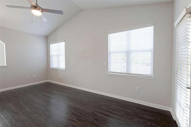 12215 Hunters Chase DR N-10207N, Austin, TX 78729