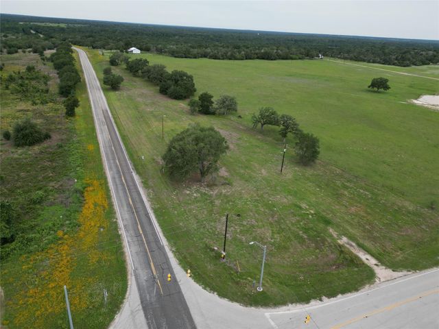 4903 Fm 180, Ledbetter, TX 78946
