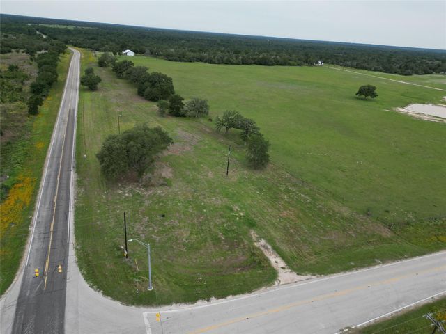 4903 Fm 180, Ledbetter, TX 78946