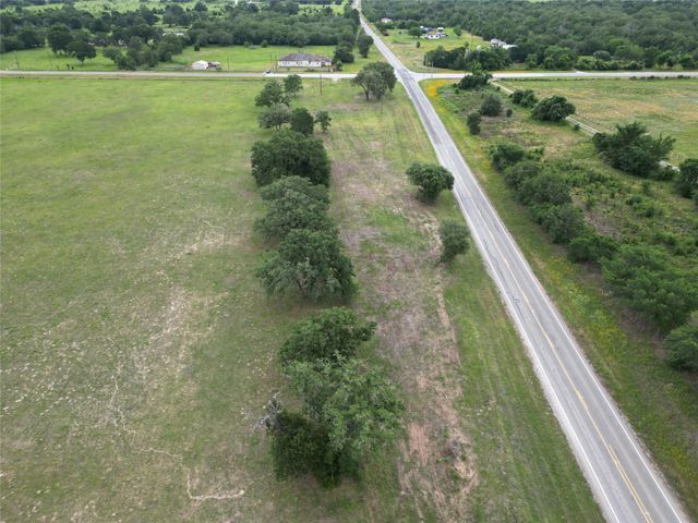 4903 Fm 180, Ledbetter, TX 78946