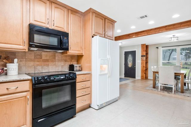 6257 Spanish Oak Ct, Pensacola, FL 32526