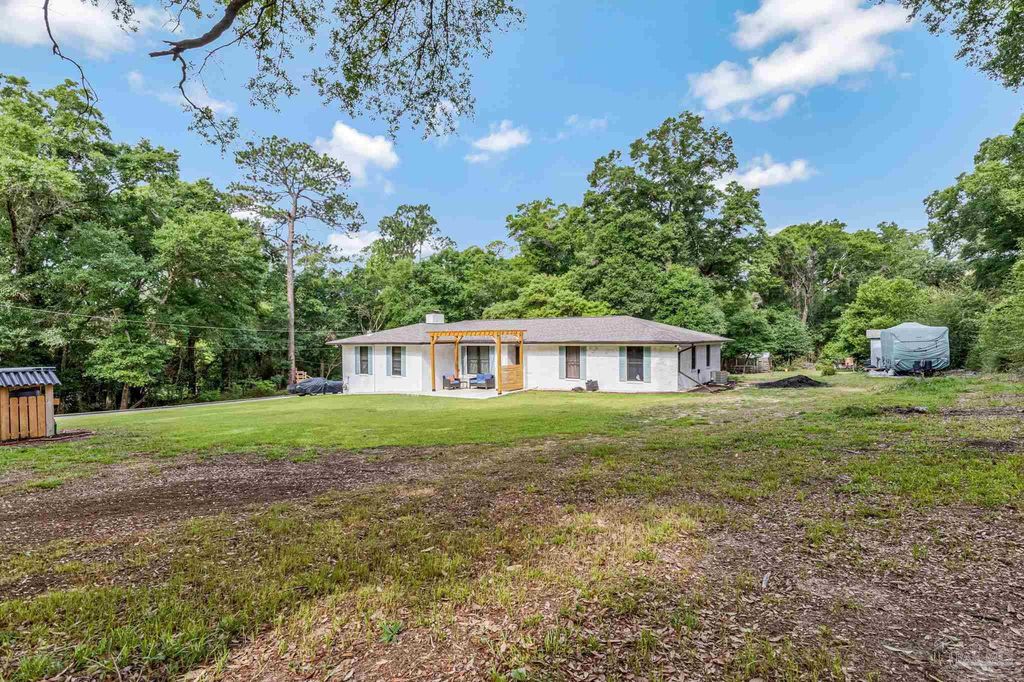 6257 Spanish Oak Ct, Pensacola, FL 32526
