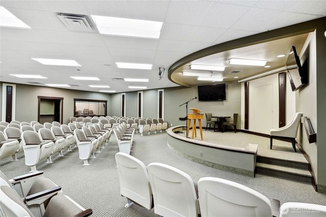 812 Davis Place S, Seattle, WA 98144