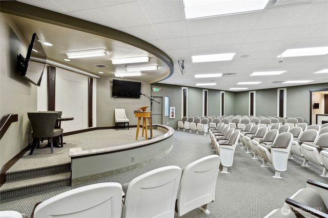 812 Davis Place S, Seattle, WA 98144