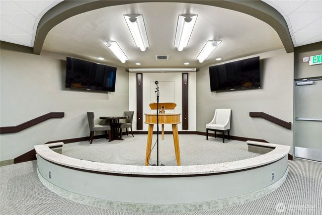 812 Davis Place S, Seattle, WA 98144