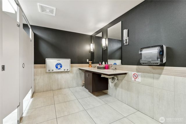 812 Davis Place S, Seattle, WA 98144