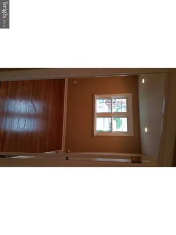 9960 WOODFERN RD, Philadelphia, PA 19115