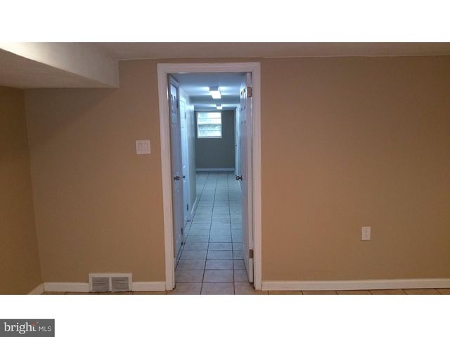 9960 WOODFERN RD, Philadelphia, PA 19115
