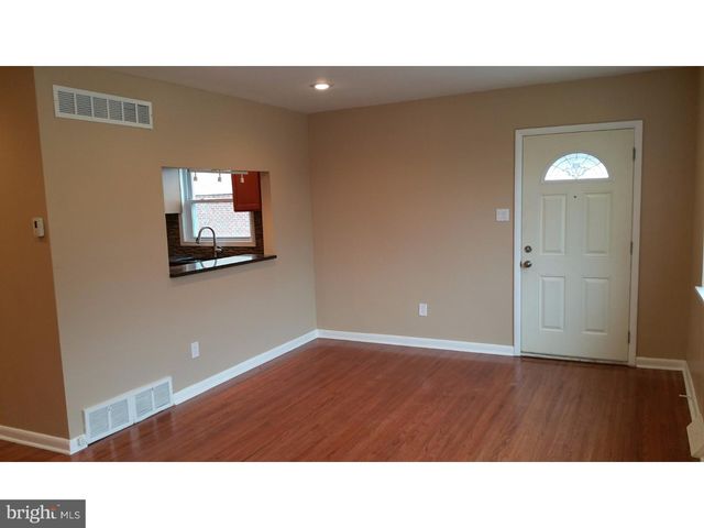 9960 WOODFERN RD, Philadelphia, PA 19115