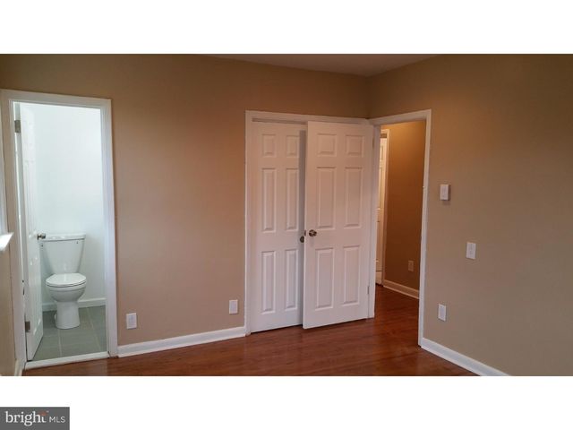 9960 WOODFERN RD, Philadelphia, PA 19115