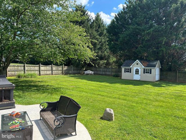 2217 CHEROKEE DR, Westminster, MD 21157