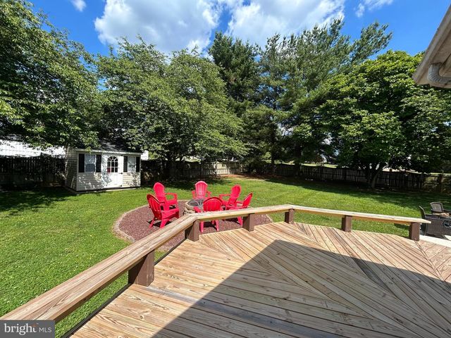 2217 CHEROKEE DR, Westminster, MD 21157