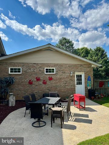 2217 CHEROKEE DR, Westminster, MD 21157