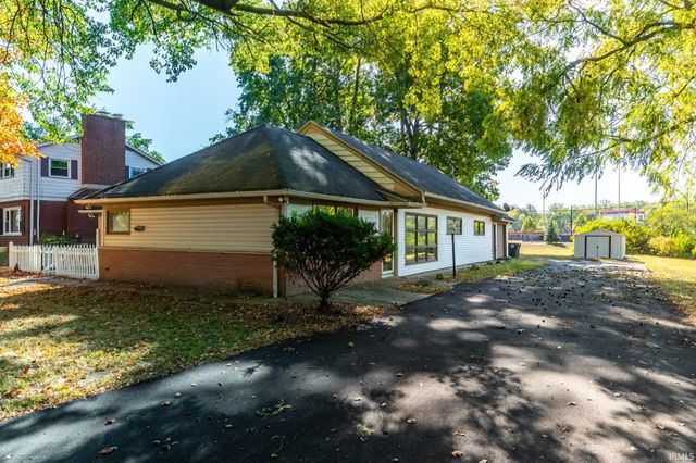 130 E Hoover Drive, Fort Wayne, IN 46816