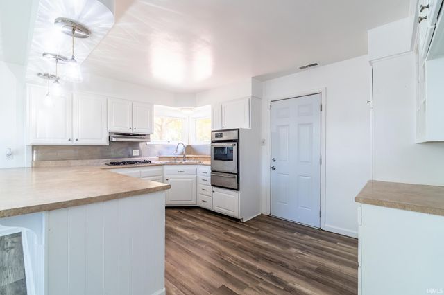 130 E Hoover Drive, Fort Wayne, IN 46816