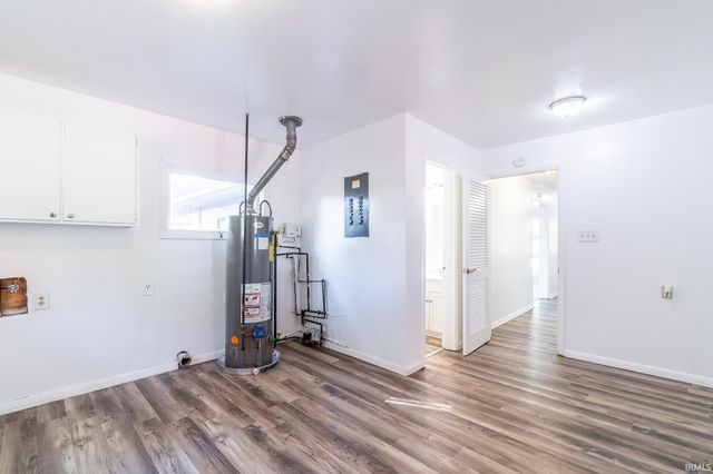 130 E Hoover Drive, Fort Wayne, IN 46816