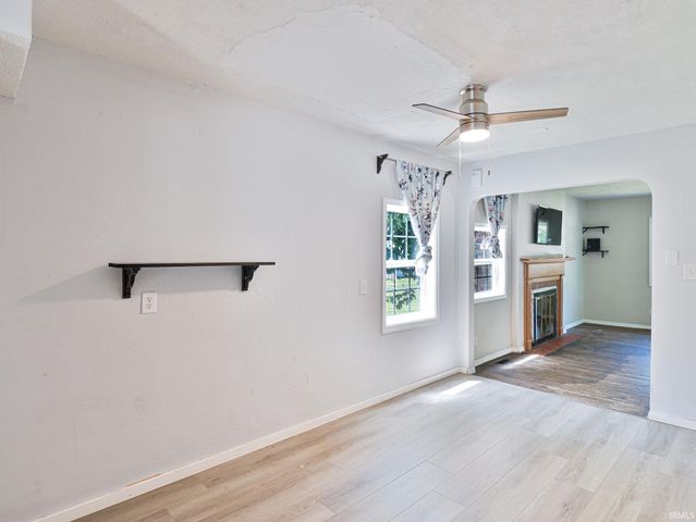 1128 Somerset Lane, Fort Wayne, IN 46805