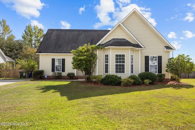 1013 Bristolmoor Drive, Winterville, NC 28590