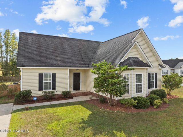 1013 Bristolmoor Drive, Winterville, NC 28590