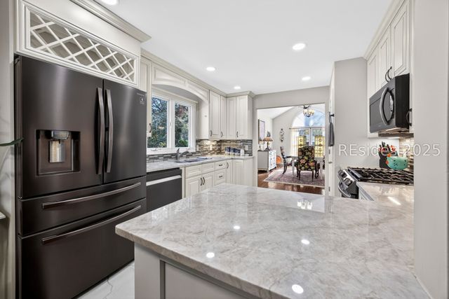 112 Otter Rd, Hilton Head Island, SC 29928