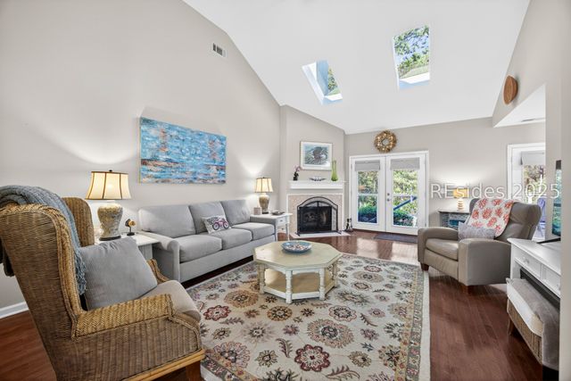 112 Otter Rd, Hilton Head Island, SC 29928