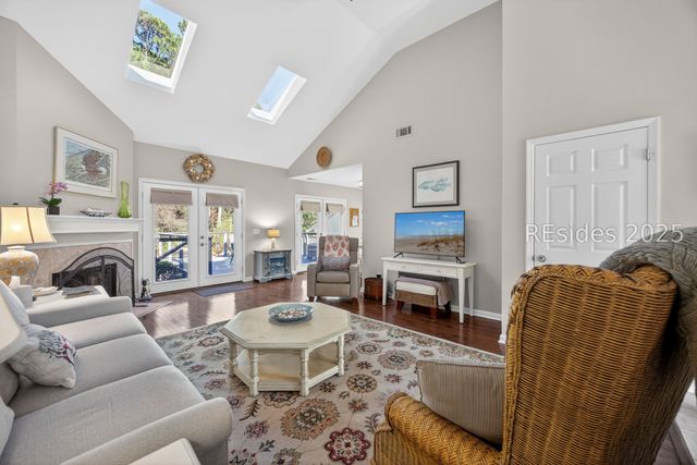 112 Otter Rd, Hilton Head Island, SC 29928