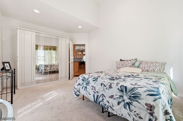 6 Andre Ct, Hardyston Twp., NJ 07416