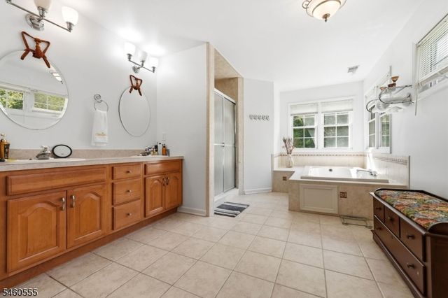6 Andre Ct, Hardyston Twp., NJ 07416