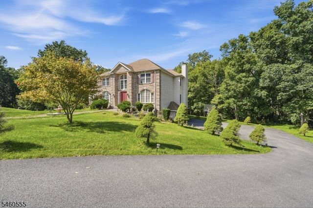6 Andre Ct, Hardyston Twp., NJ 07416