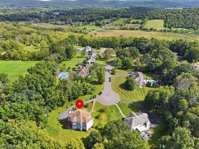 6 Andre Ct, Hardyston Twp., NJ 07416