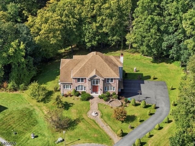 6 Andre Ct, Hardyston Twp., NJ 07416