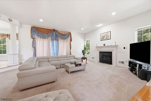 6 Andre Ct, Hardyston Twp., NJ 07416
