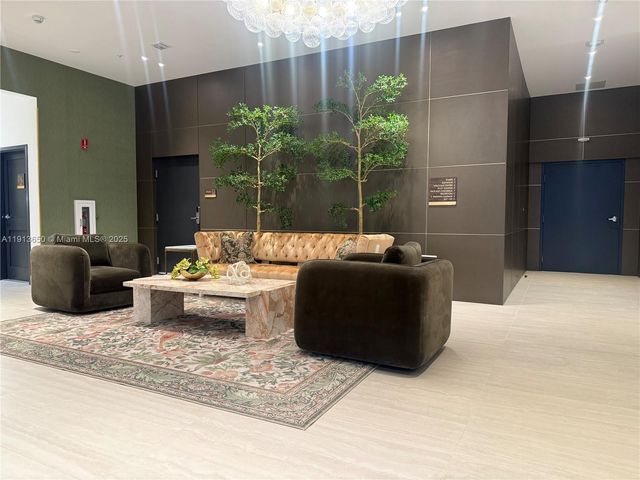 2001 Van Buren St 744, Hollywood, FL 33020