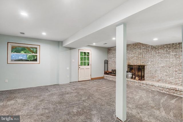 7199 MILL RUN DR, Warrenton, VA 20187