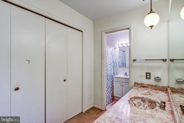 7199 MILL RUN DR, Warrenton, VA 20187