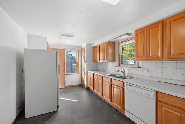 1408 N WAYNE STREET, Appleton, WI 54911