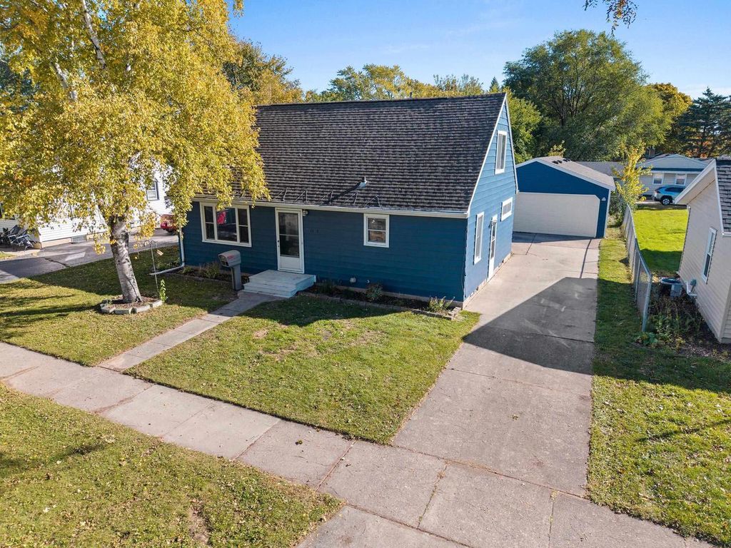 1408 N WAYNE STREET, Appleton, WI 54911