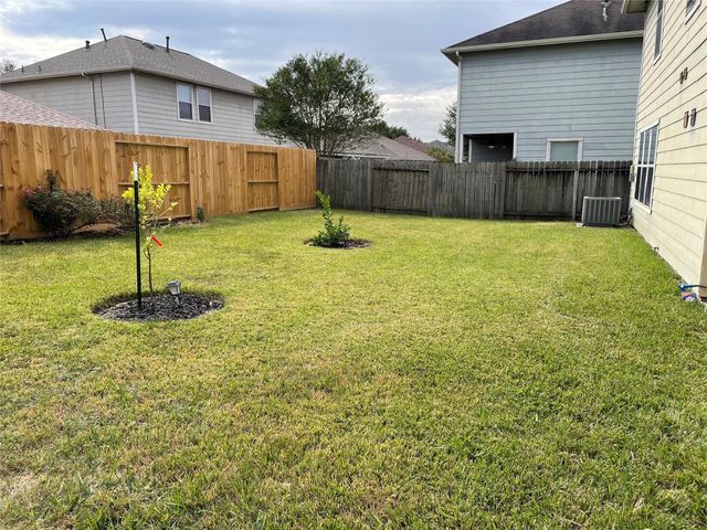 9418 Fillmont Lane, Houston, TX 77044