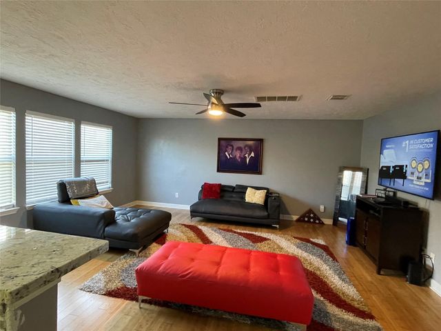 9418 Fillmont Lane, Houston, TX 77044