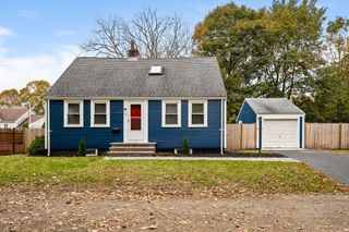 10 Duck Ln, Weymouth, MA 02189