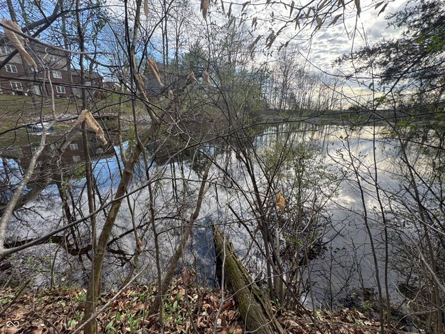 2945 Fox Court E, Martinsville, IN 46151