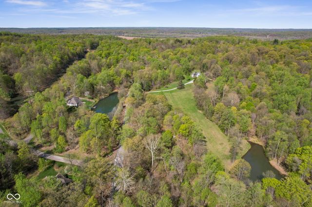 2945 Fox Court E, Martinsville, IN 46151