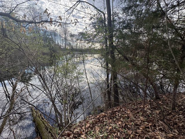 2945 Fox Court E, Martinsville, IN 46151