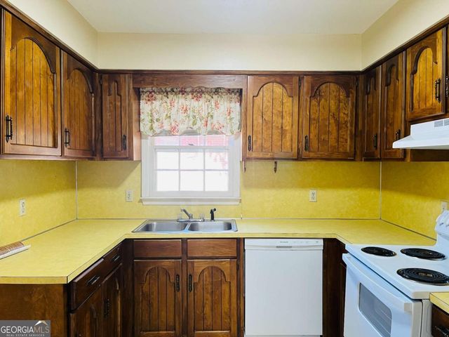 207 Harwell Avenue A2, Lagrange, GA 30240