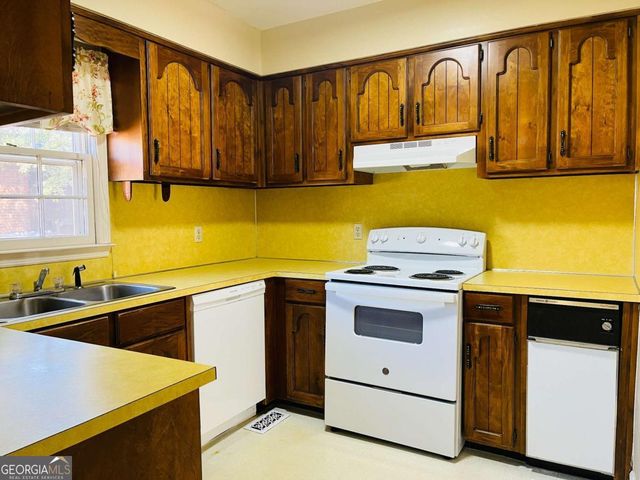 207 Harwell Avenue A2, Lagrange, GA 30240