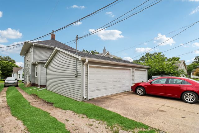 1112 27th Street, Des Moines, IA 50311