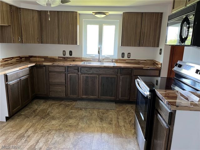 128 Grandview Drive, Wintersville, OH 43953