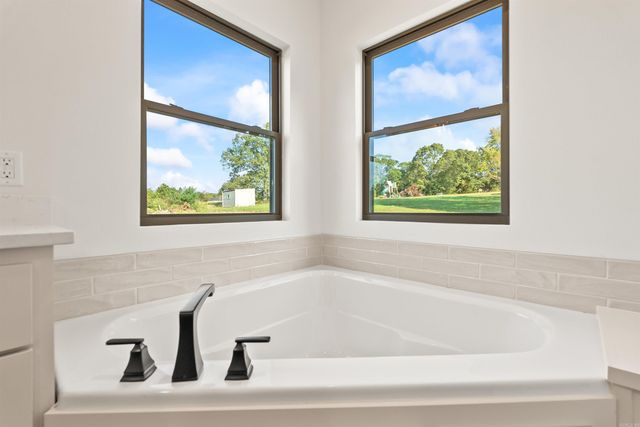 46 Lieblong Road, Greenbrier, AR 72058