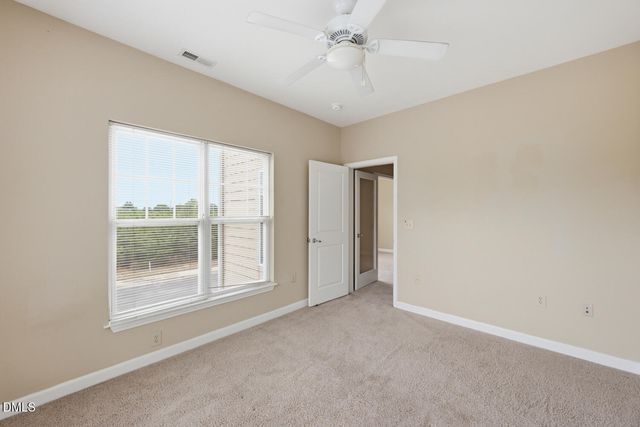102 Campus Walk Trail 200, Elon, NC 27244