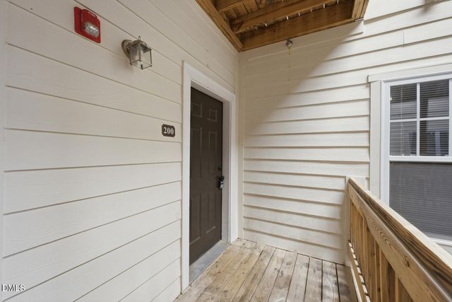 102 Campus Walk Trail 200, Elon, NC 27244